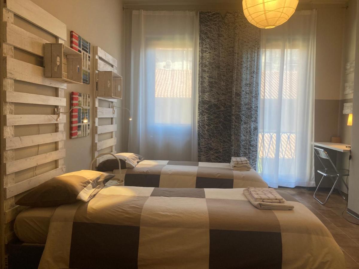 La Casa Di Garibaldi Lejlighed Borgomanero Eksteriør billede
