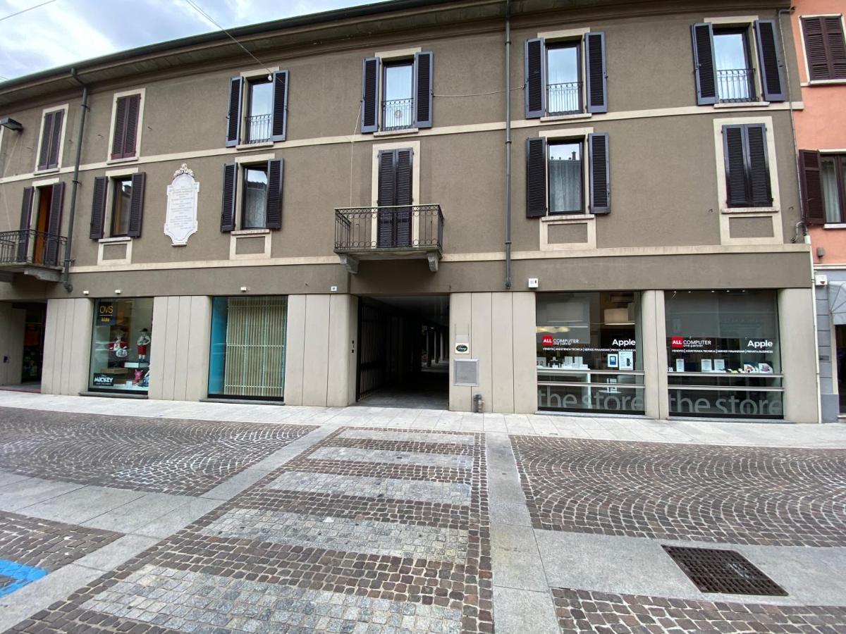 La Casa Di Garibaldi Lejlighed Borgomanero Eksteriør billede